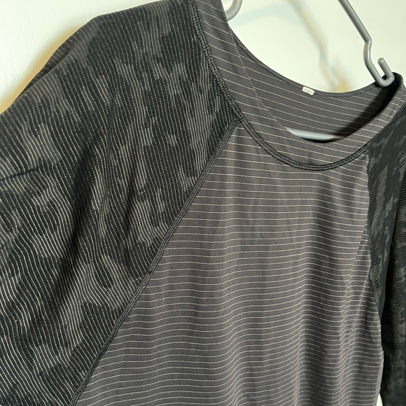 ✨Lululemon Run for Days Long Sleeve, black size 8 - Picture 9 of 13